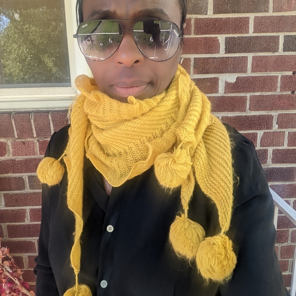 Yellow Scarf - Picture 3 of 3